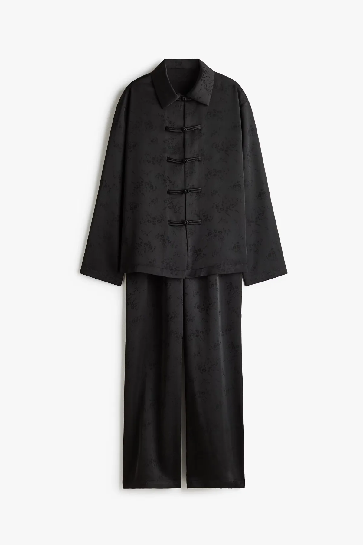 Knot-Button Pajamas by H&M