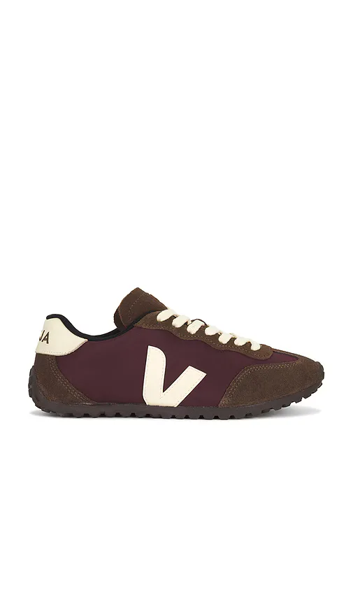 GT Sneaker by VEJA