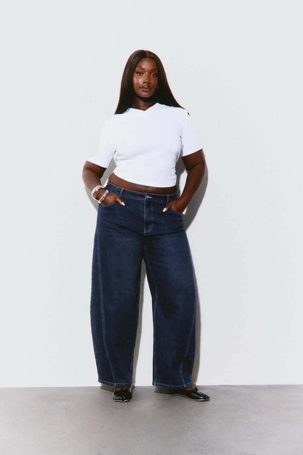 The Plus Mid Waist Barrel Jean by boohoo