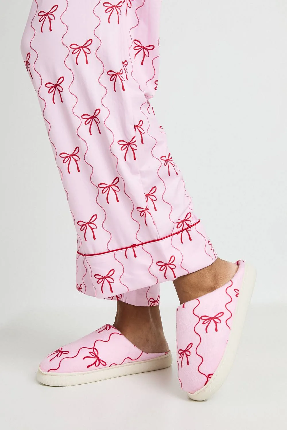 Bow Print Slippers Shoe by boohoo