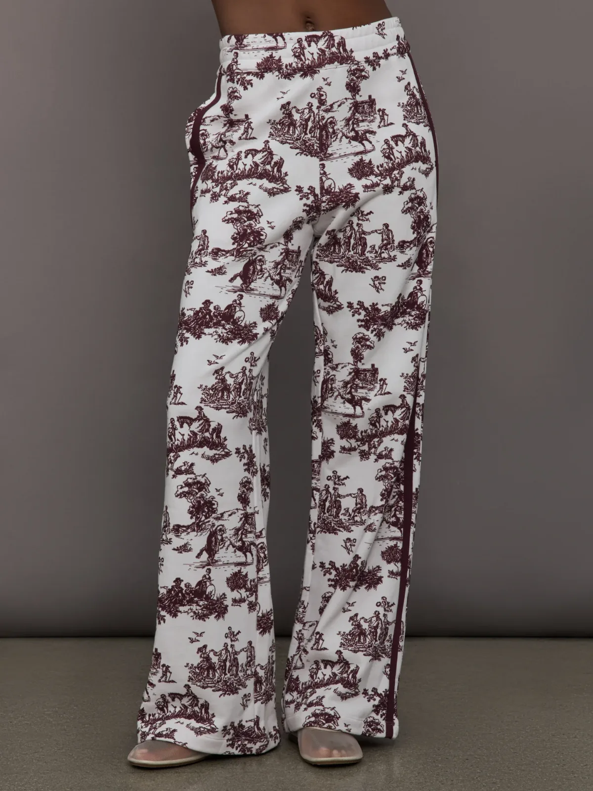 Track Pant by Carbon38