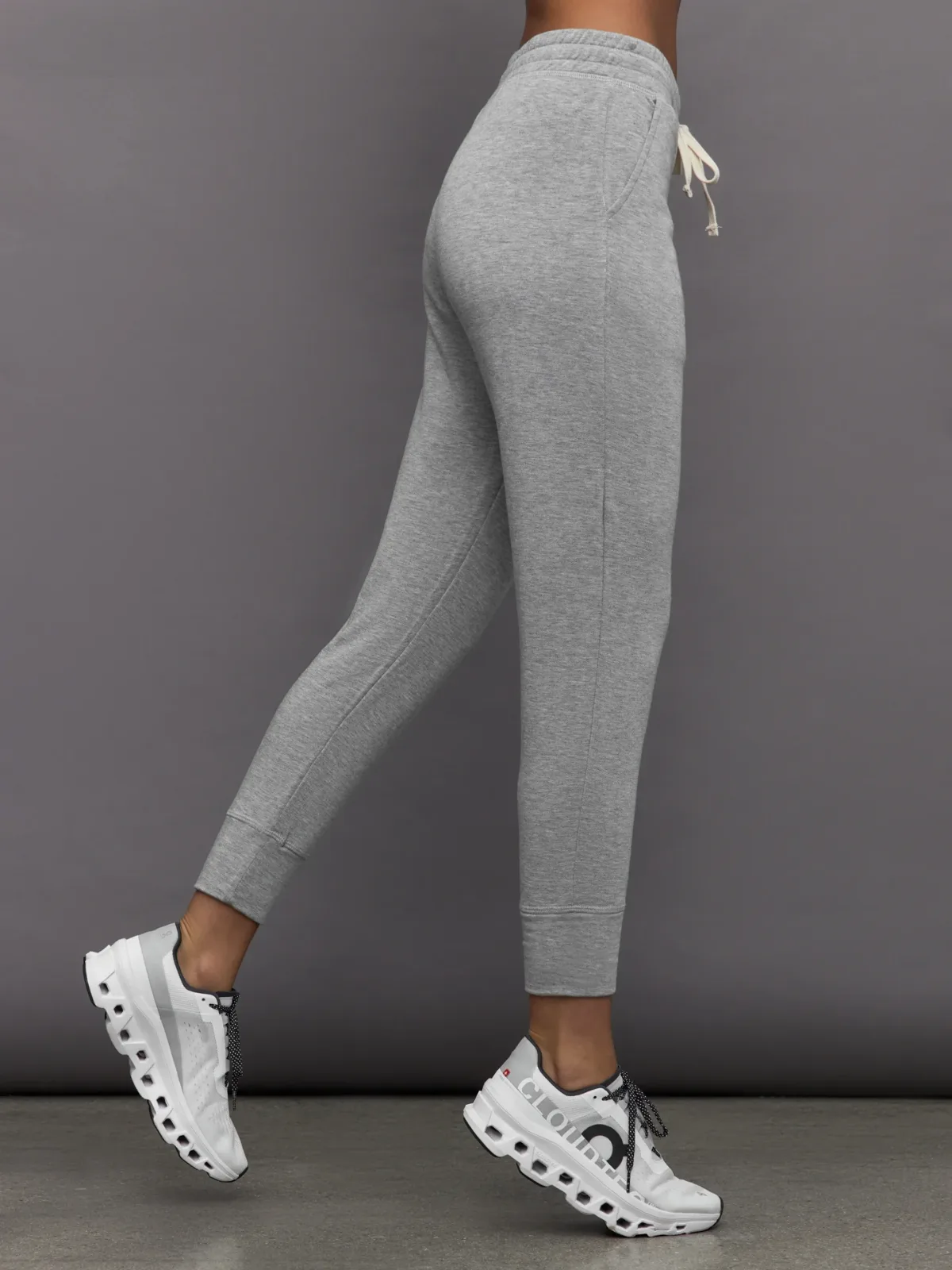 Slim Jogger by Carbon38