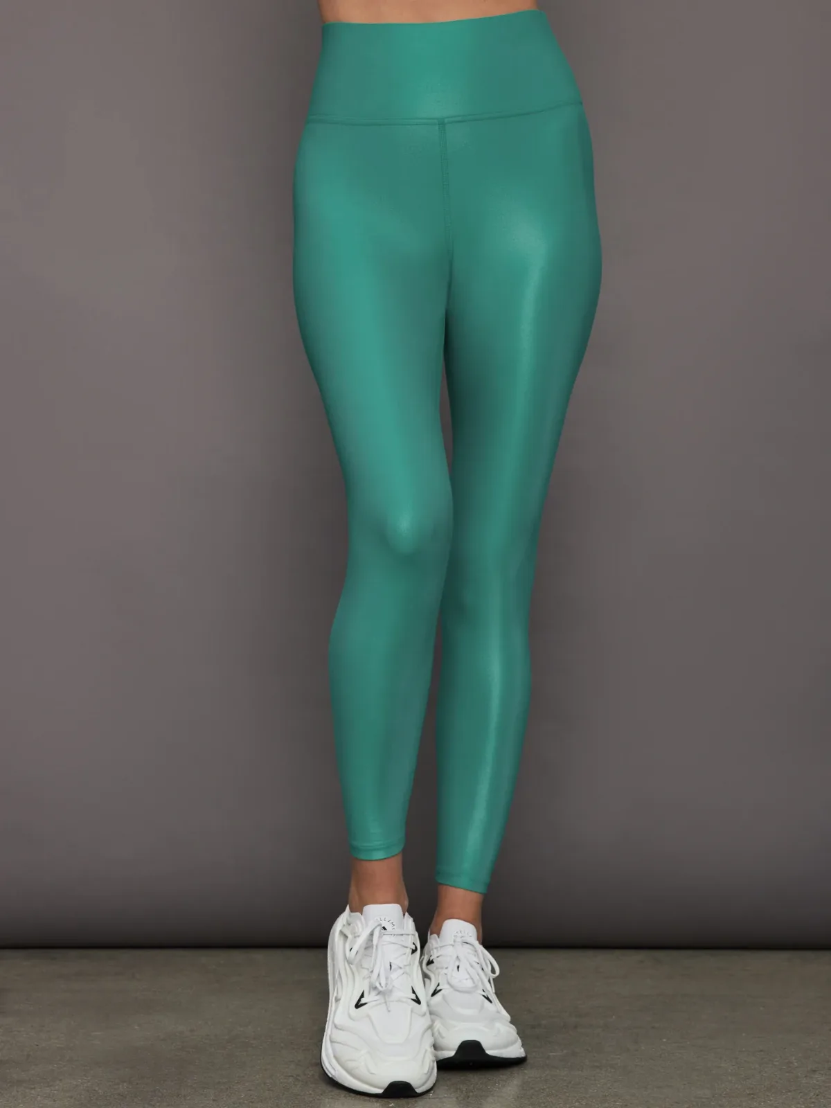 High Rise 7/8 Legging in Takara Shine by Carbon38