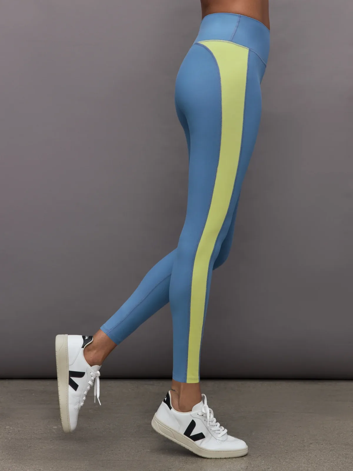 Colorblock Legging in Melt by Carbon38