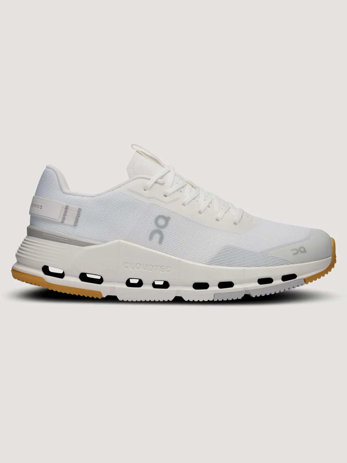 Cloudnova Form 2 by On