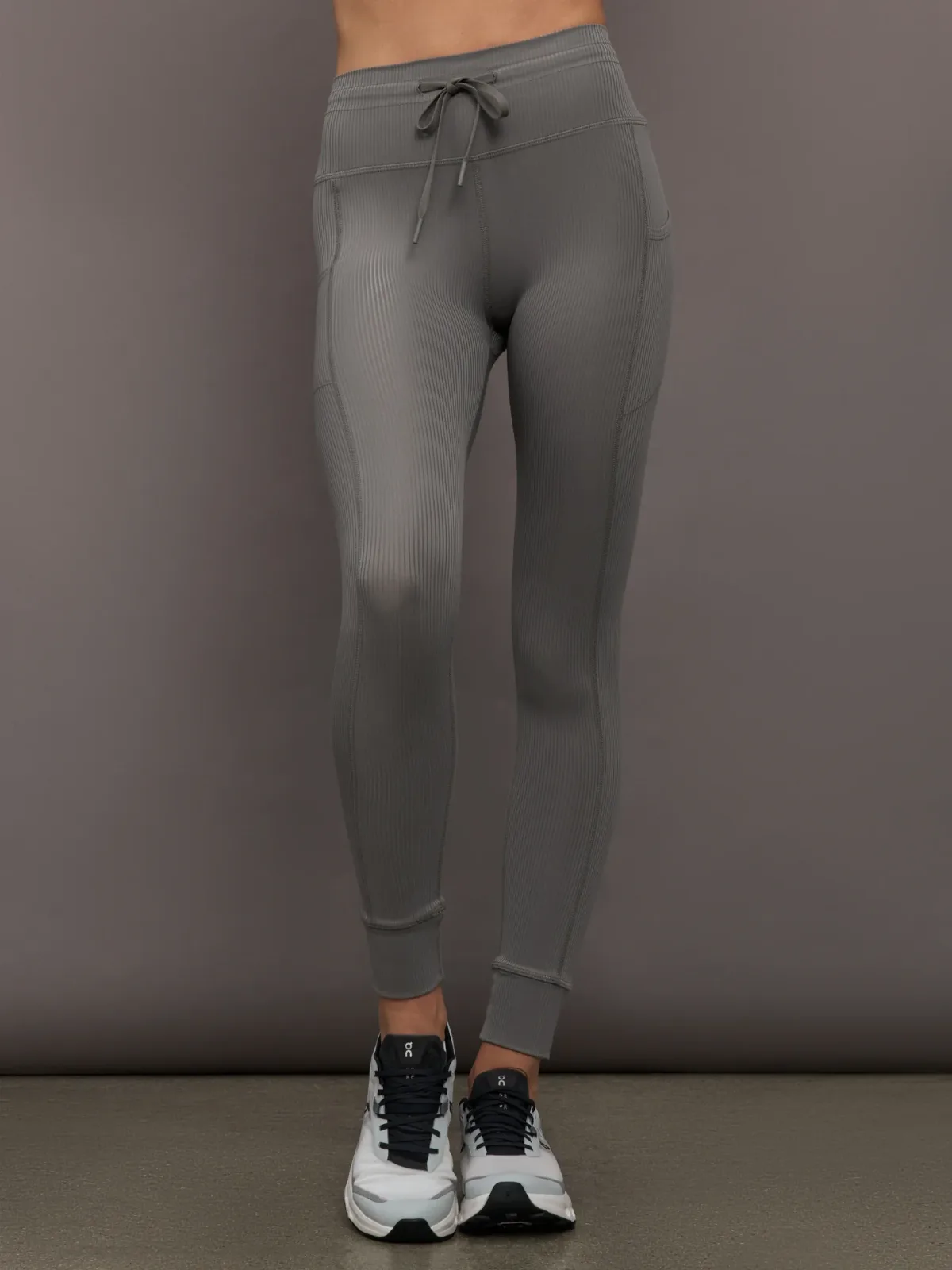 High Rise Pocket Legging in Ribbed Melt by Carbon38