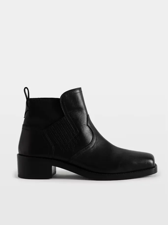 Igata Ankle Boots