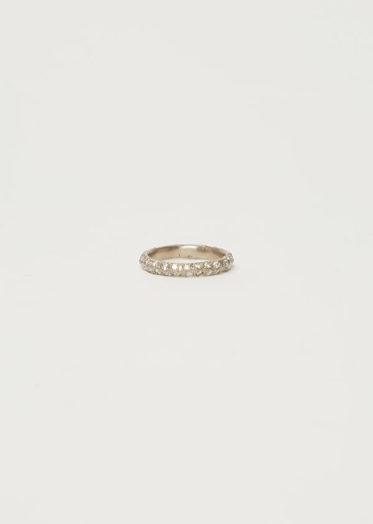 VSL Melee Ring Embedded 18k WG by Noguchi Bijoux