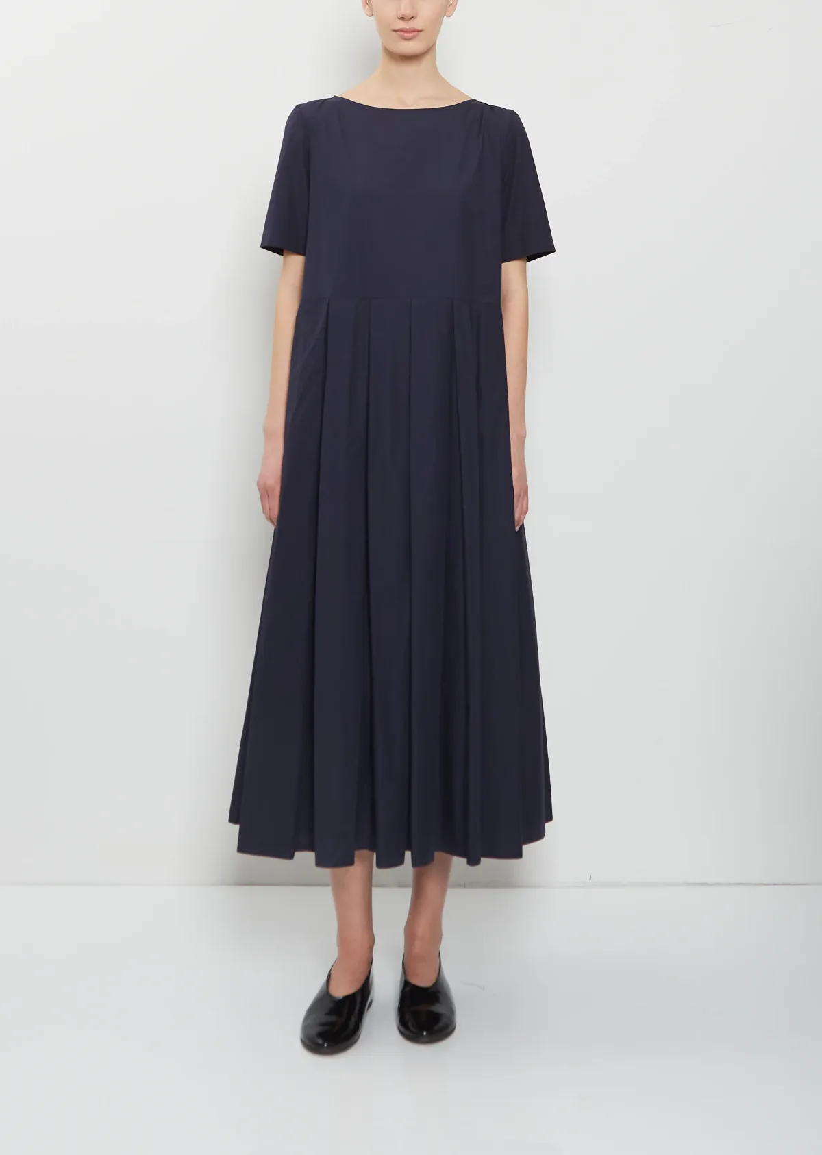 Short Sleeve Pleated Cotton Dress by Apuntob