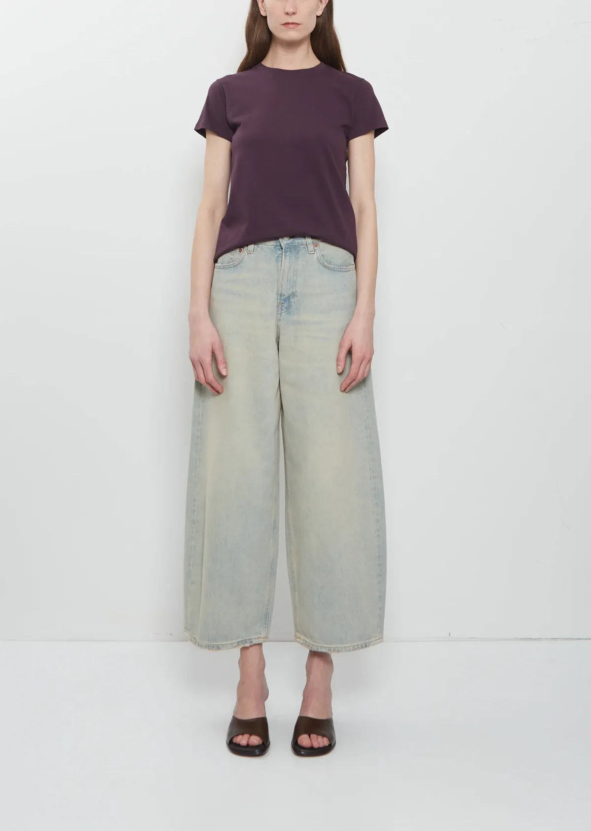 Cropped Roomy by 6397