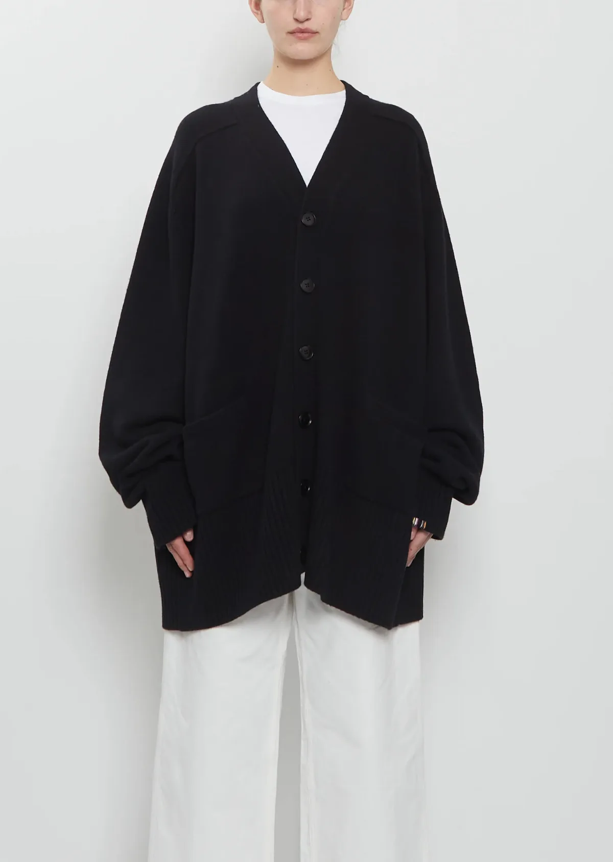 n378 Taurus Cashmere Cardigan by Extreme Cashmere