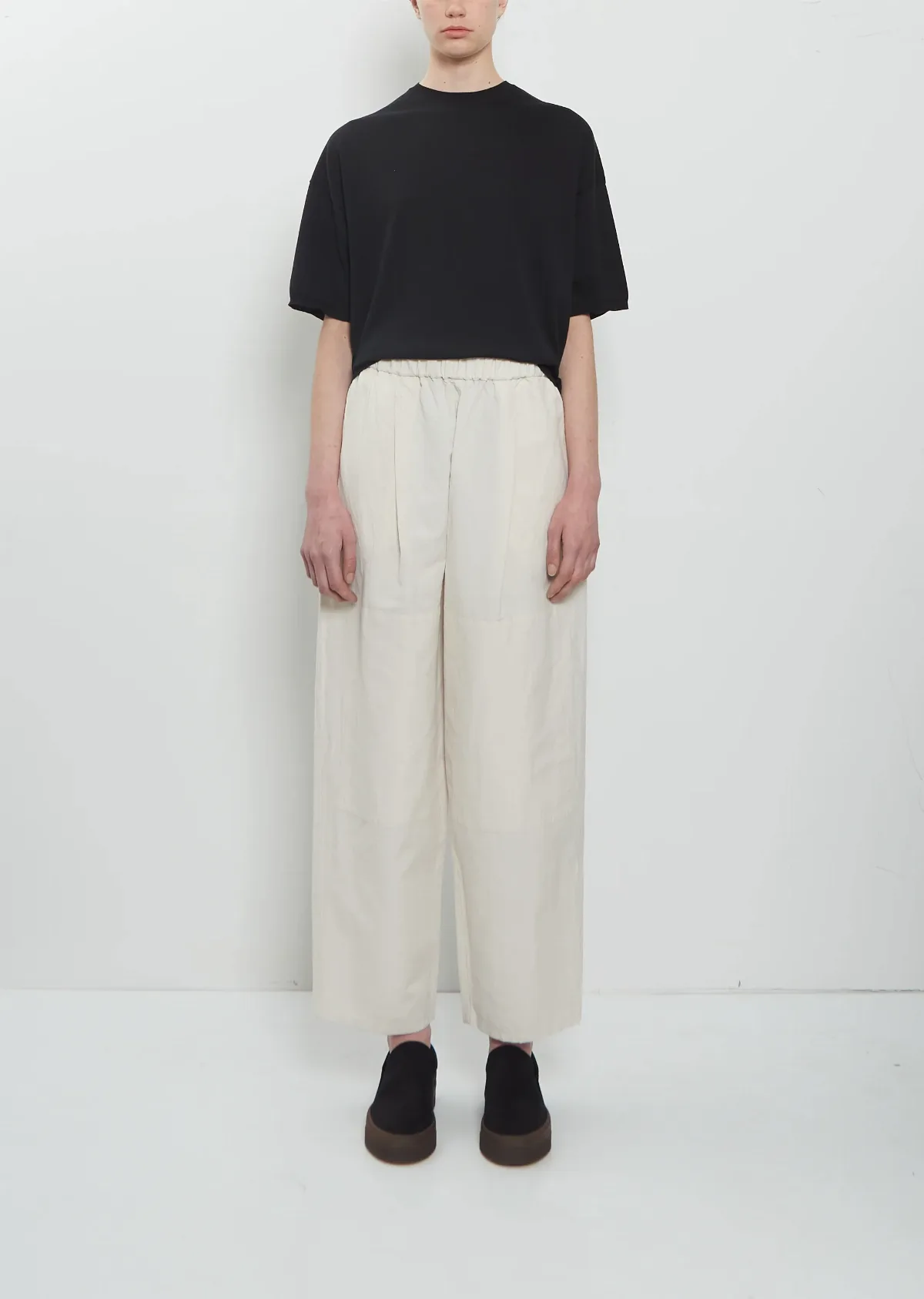 One Tuck Linen Cotton Pant by Arts & Science