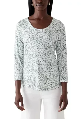 Ashby Isles 3/4 Sleeve Animal Print V-Neck T-Shirt by Tommy Bahama
