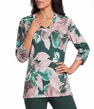 Floral Print 34 Sleeve V-Neck Knit Top by Allison Daley