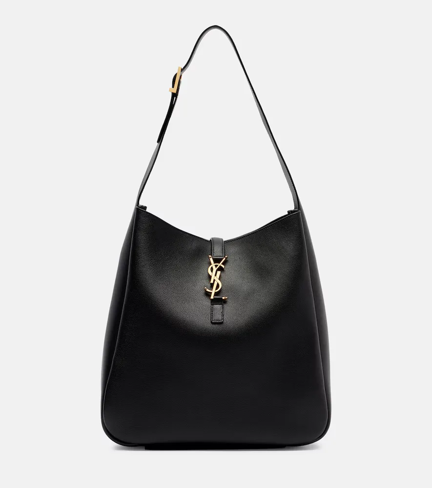 Le 5 à 7 Supple Large Leather Shoulder Bag