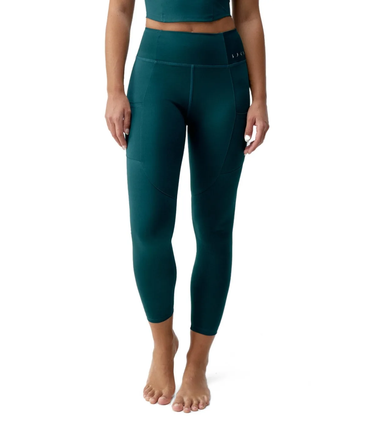 Godo 7/8 Performance Medium Rise Sport Legging by Born