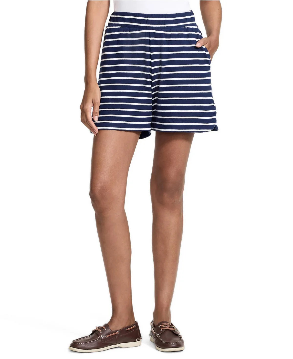 Mariner Pull on 5" Shorts by Lands' End