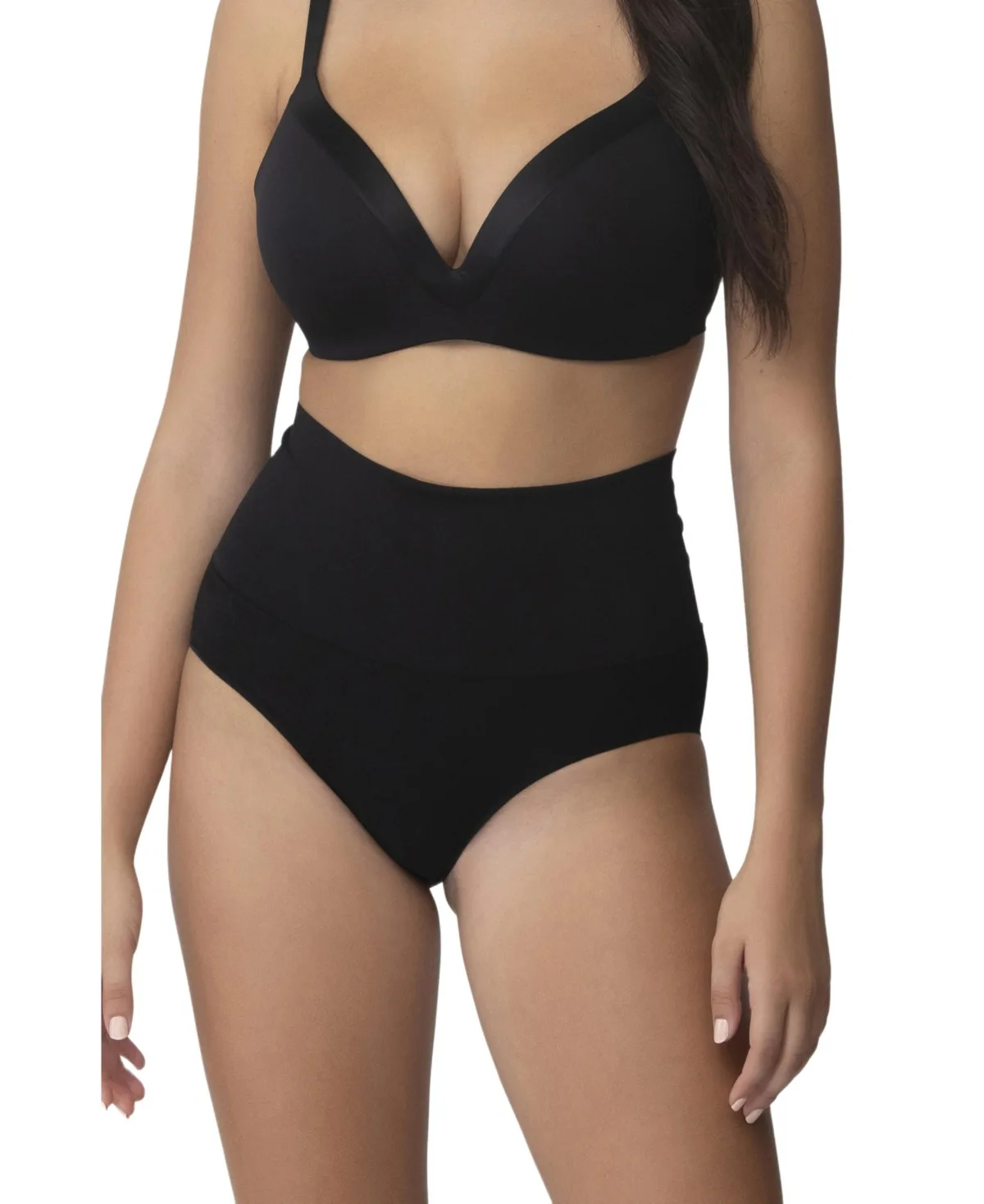 Smoothing at Waist Brief