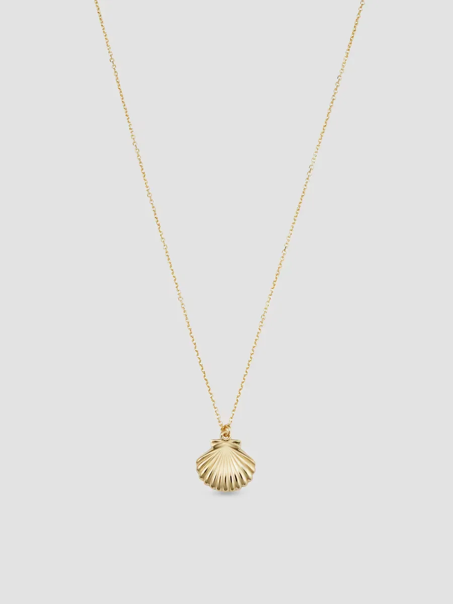 Seashell Pendant Necklace in 14K Yellow Gold by Oradina