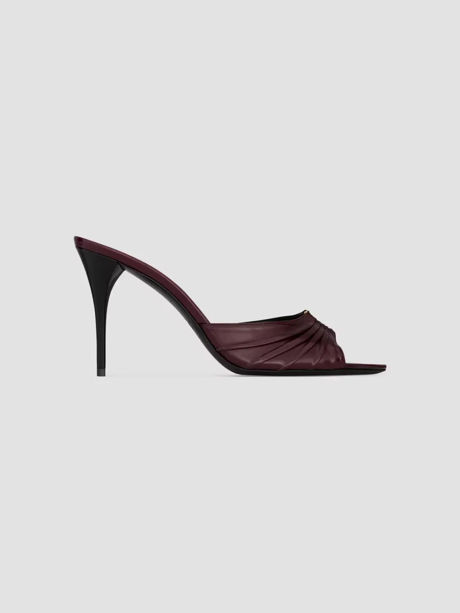 Babylone Mules in Smooth Leather by Saint Laurent