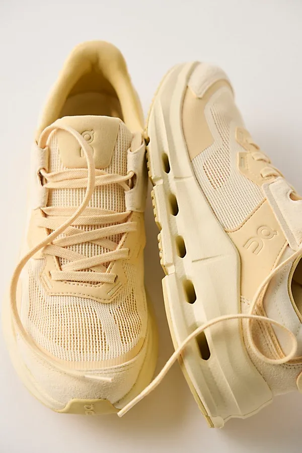 Cloudnova Rift Sneakers by On