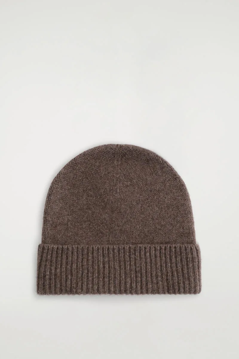 Pure Cashmere Beanie by COS