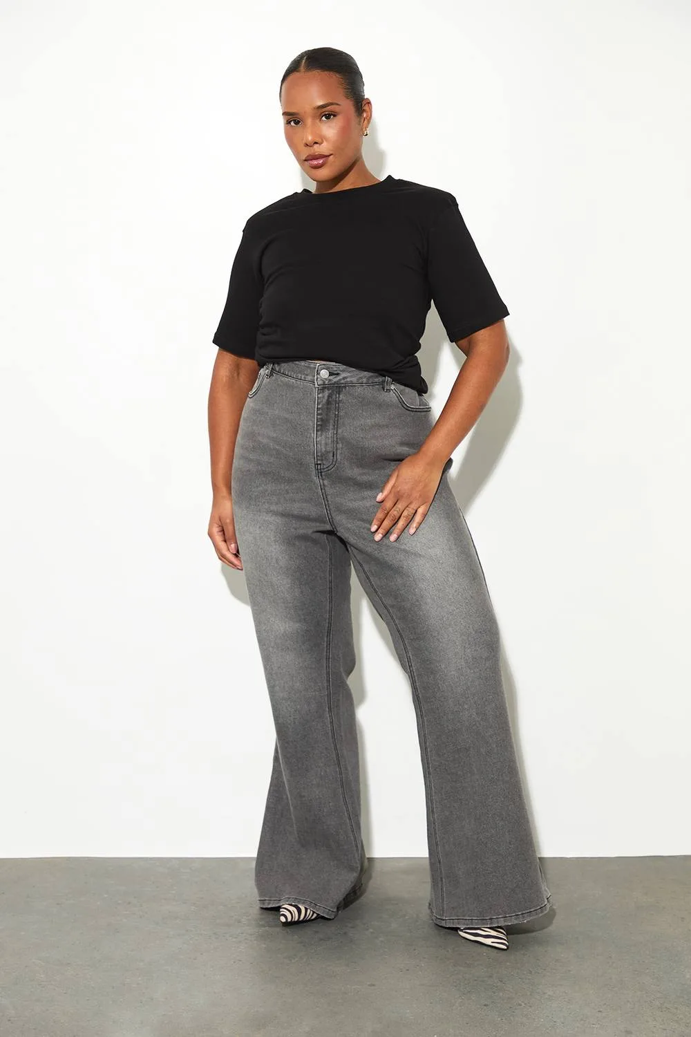 The Plus High Waist Flare Jean by boohoo