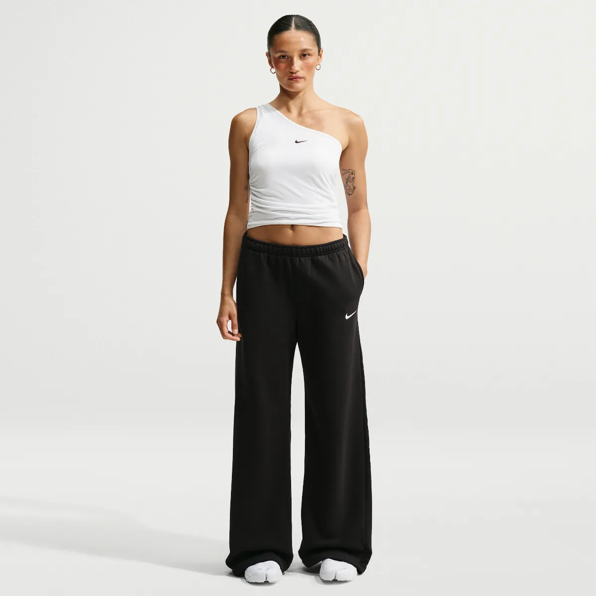 Studio Fleece Medium Weight Mid-Rise Wide-Leg Pants