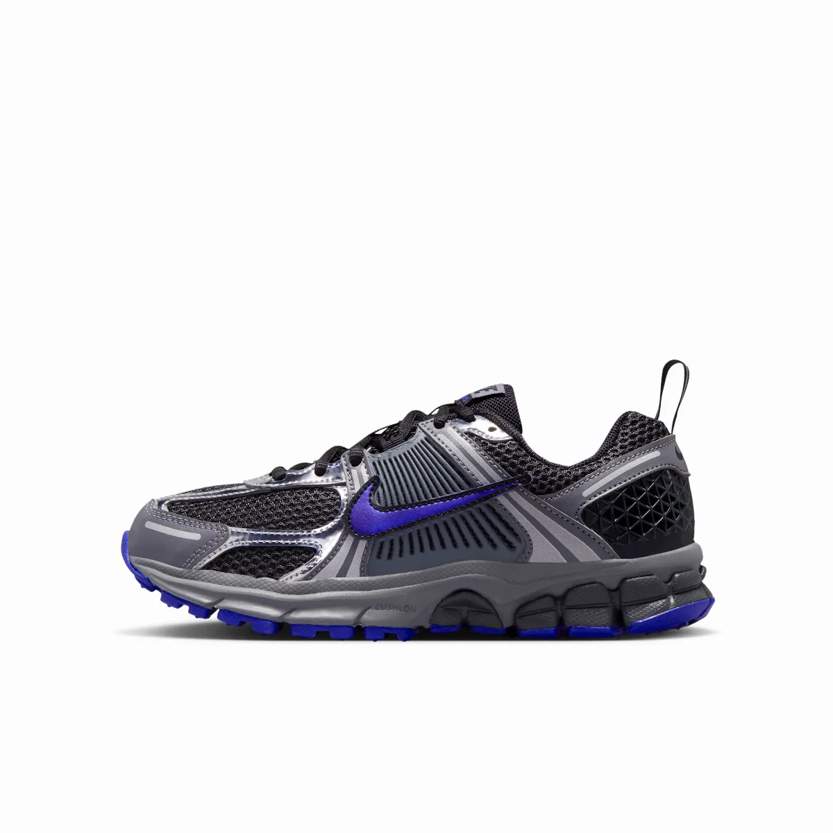 Vomero 5 Shoes by Nike