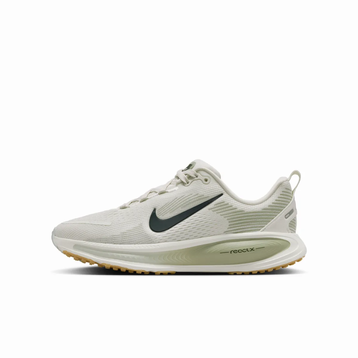 Vomero 18 Road Running Shoes by Nike