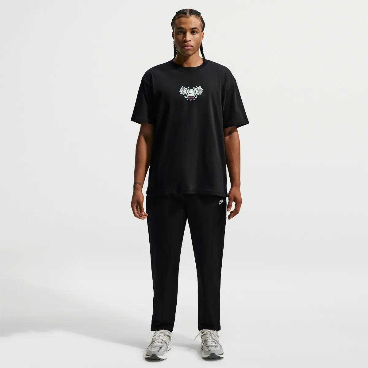Club Woven Tapered Pants