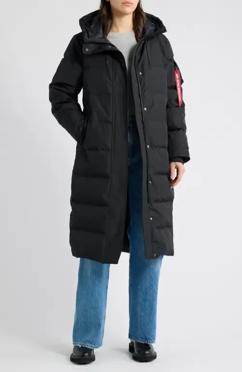 Sierra Long Relaxed Puffer Jacket by Alpha Industries