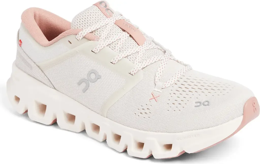 Cloud x 5 Training Shoe by On
