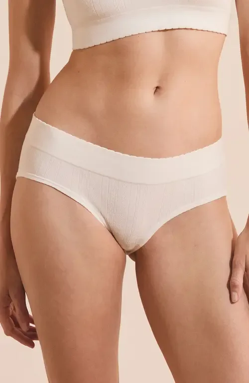 Daily Seamless Boyshorts by Etam