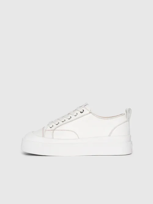 Vienna Leather Sneaker by Manière De Voir