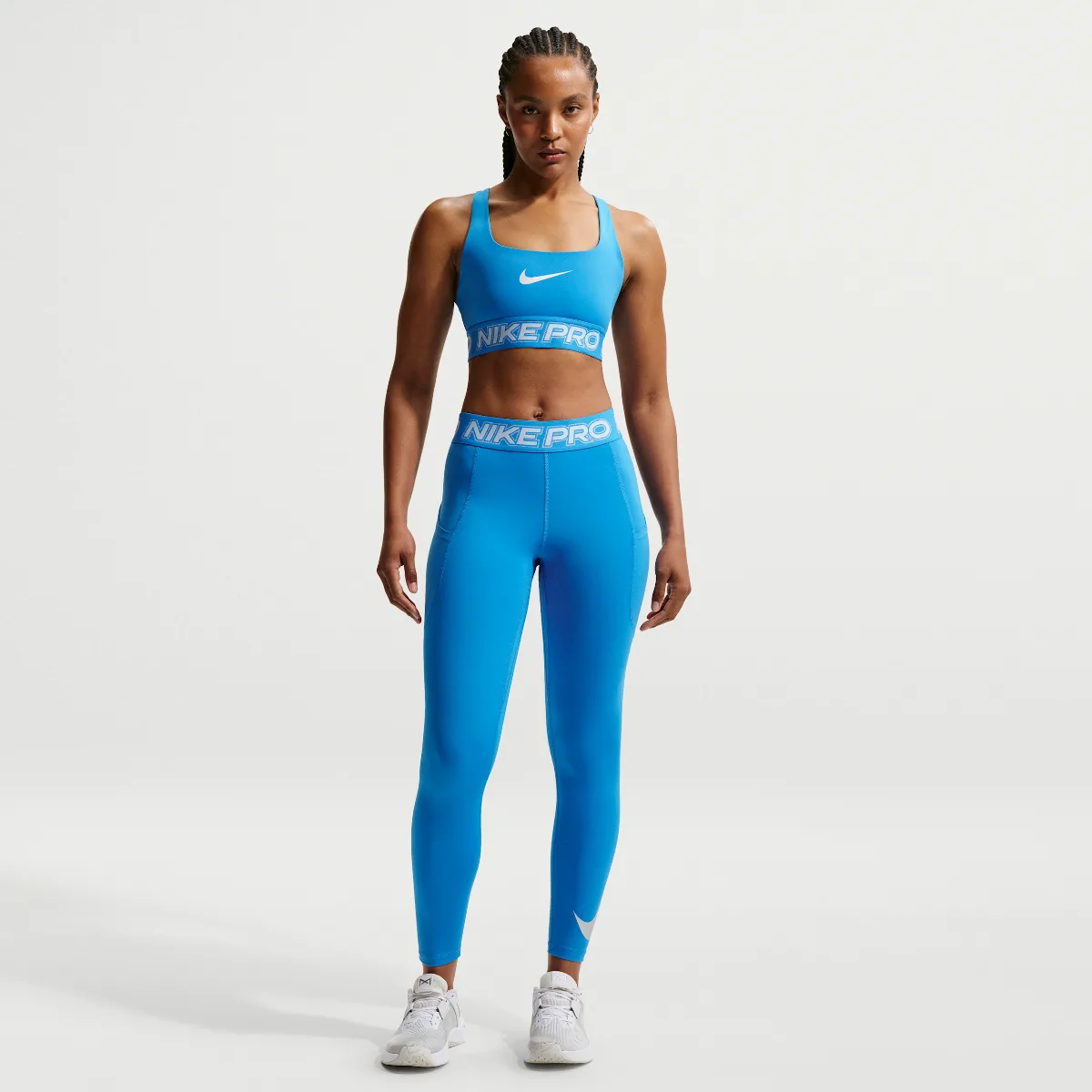 Nike Pro Mid-Rise 7/8 Leggings by Nike