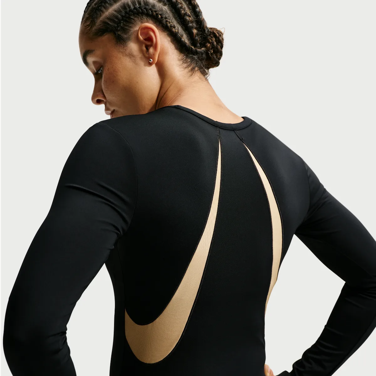 Pro Sculpt "Keely Hodgkinson" Dri-FIT Long-Sleeve Top by Nike