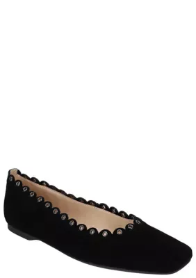 Ilyne2 Grommet Flat by Pelle Moda