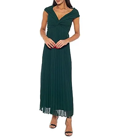 V Neck Cap Sleeve Pleated Pebble Chiffon Dress by Oleg Cassini