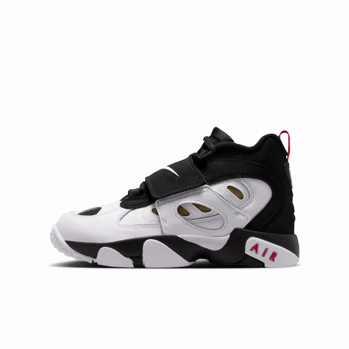 Air Diamond Turf II Shoes by Nike