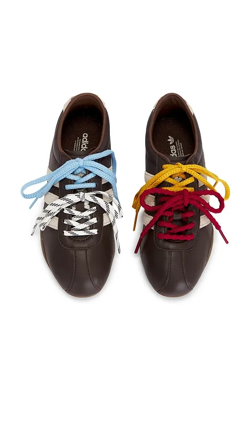 Tokyo W Sneakers