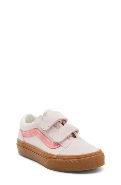 Old Skool Sneaker by Vans