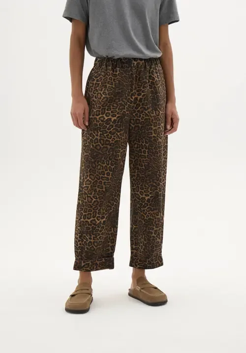 Jack Barrel Leg Pull on Trouser by Hush
