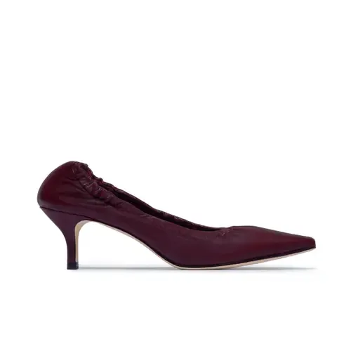 Manu Pump by Bernardo 1946 Footwear