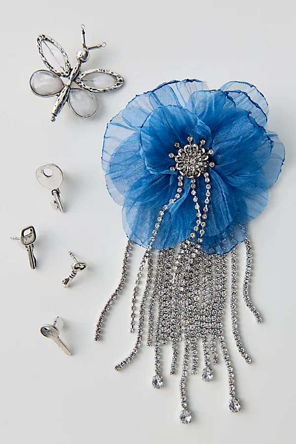 Penny Flower Brooch Set by Urban Outfitters