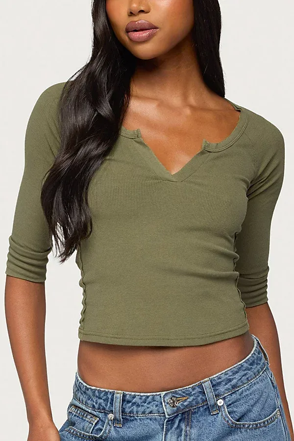 Parla Notch Scoop Neck Top by Edikted