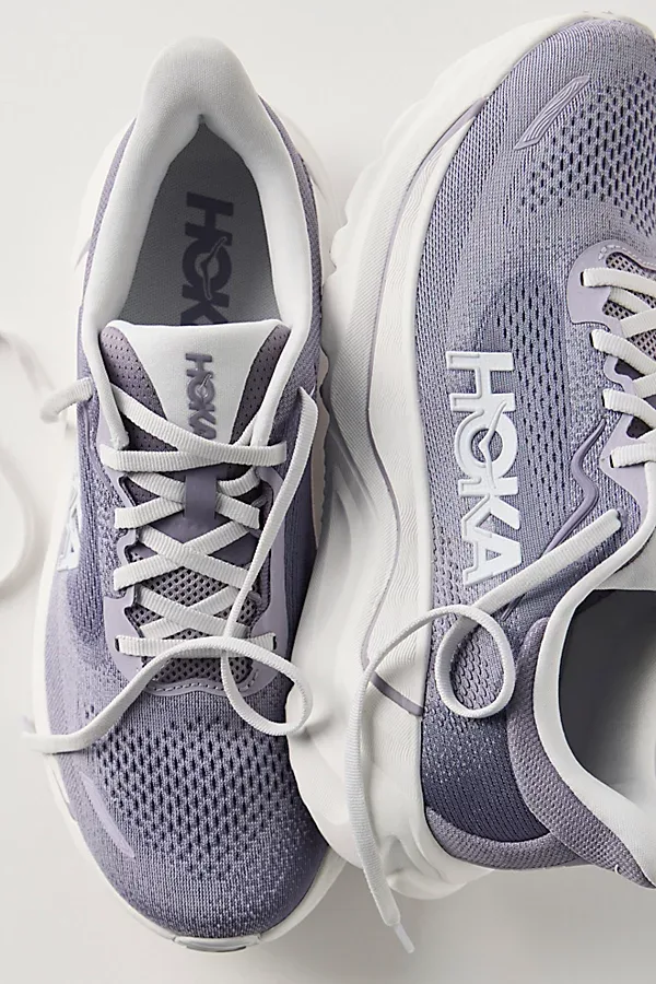 Arahi 9 Sneakers