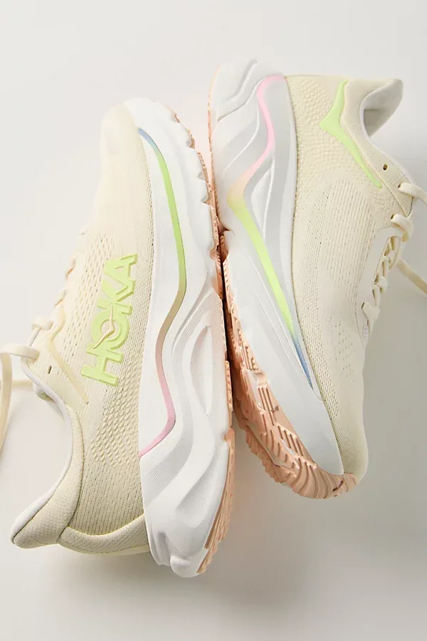 Arahi 9 Sneakers
