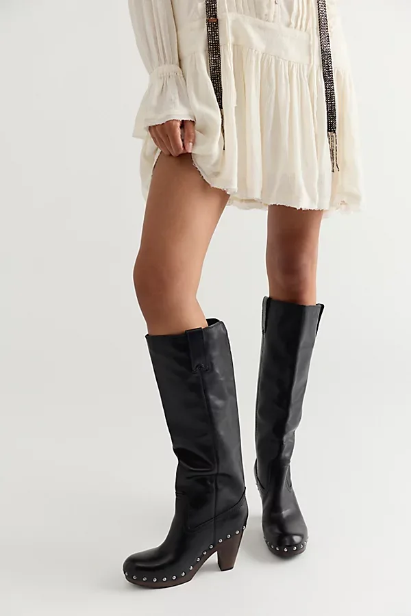 Cindy Pull-On Boots by Frye