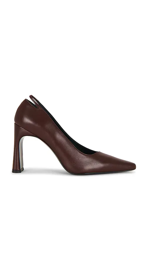 Diva Pump by By Far
